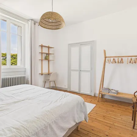 Holiday home Superbe Maison Pour 9, Jardin, A Pied Pornichet
