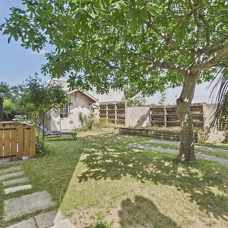 Superbe Maison Pour 9, Jardin, A Pied *